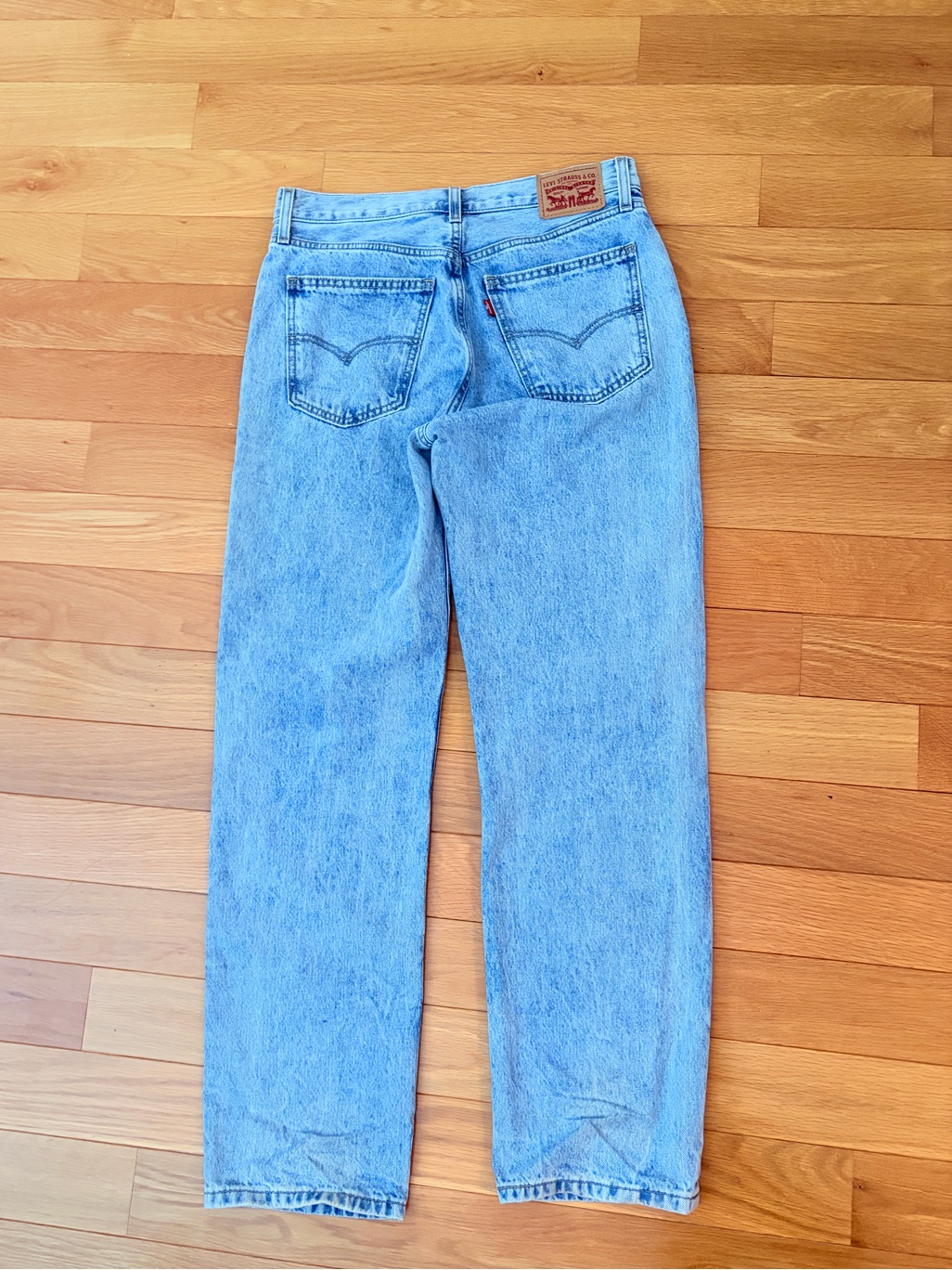 Levi's Women’s Light Wash Straight Jeans